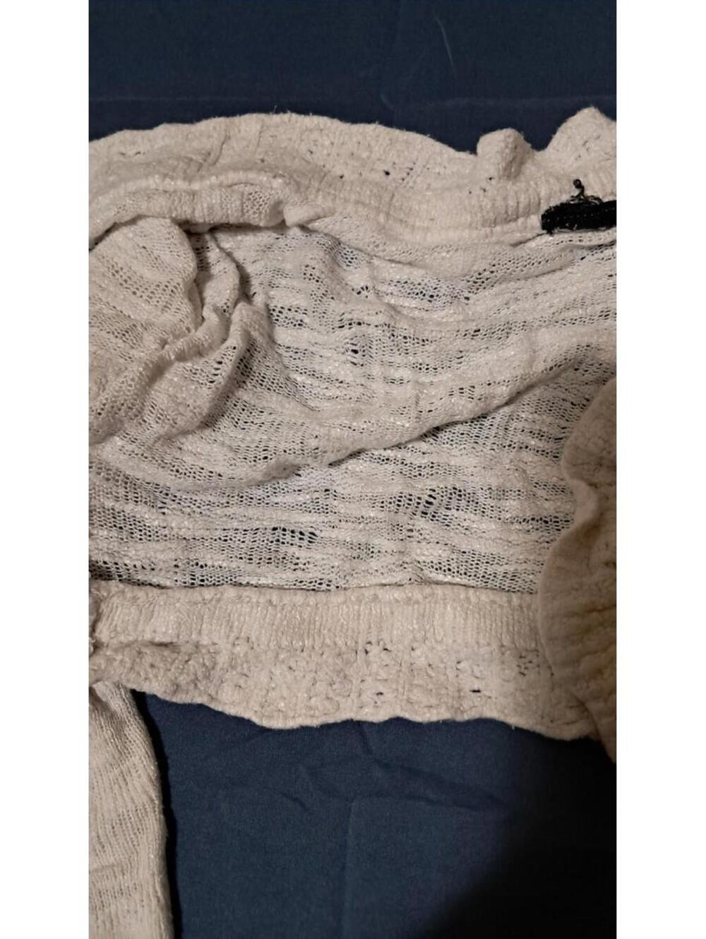 GENERIC: Girls Size 5T Sweater Cardigian Long Sleeve White